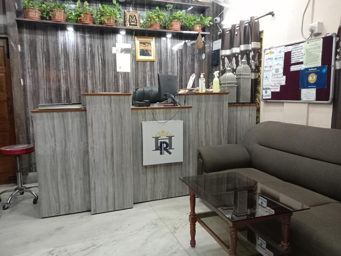כלכותה Hotel Royale מראה חיצוני תמונה