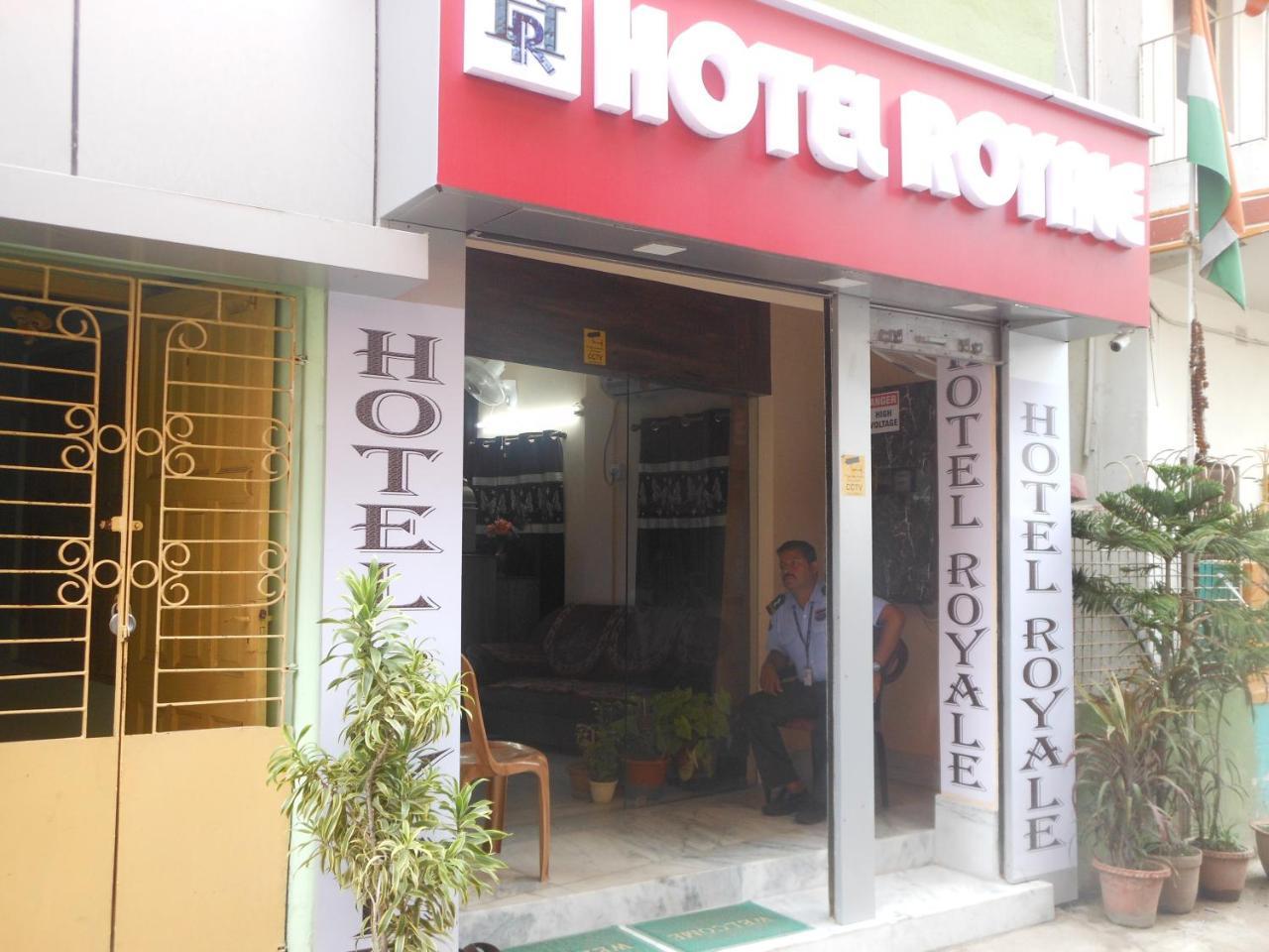 כלכותה Hotel Royale מראה חיצוני תמונה