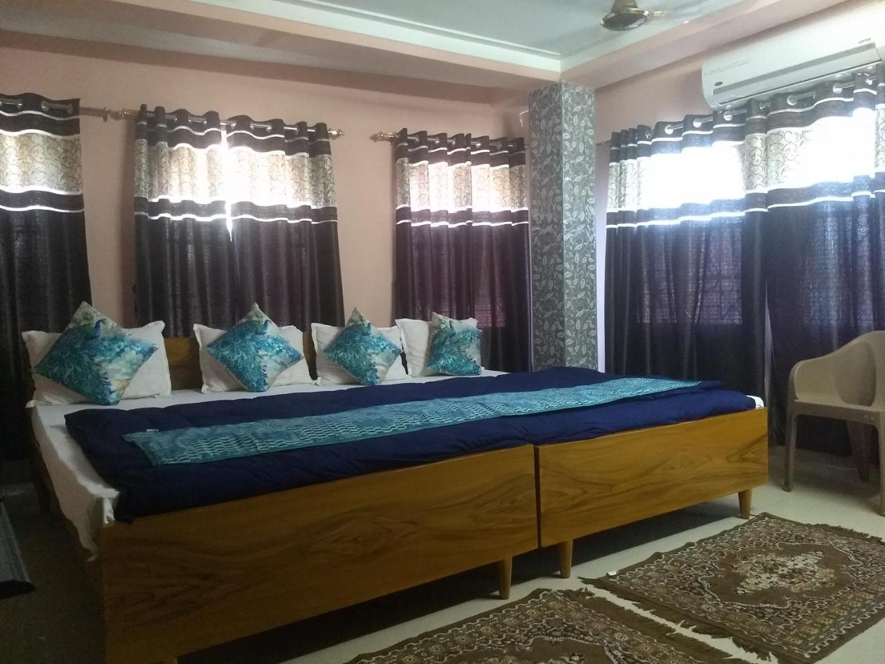 כלכותה Hotel Royale מראה חיצוני תמונה